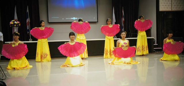 10. ベトナムの民族舞踊